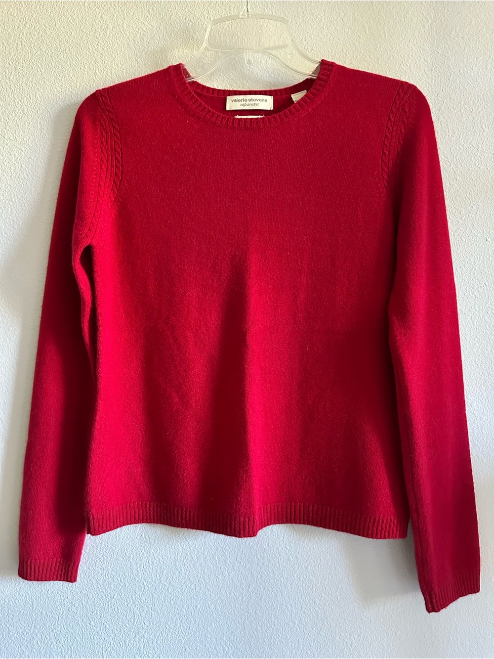 Valerie Stevens 100% cashmere crew-neck red sweater size S made in Hong Kong